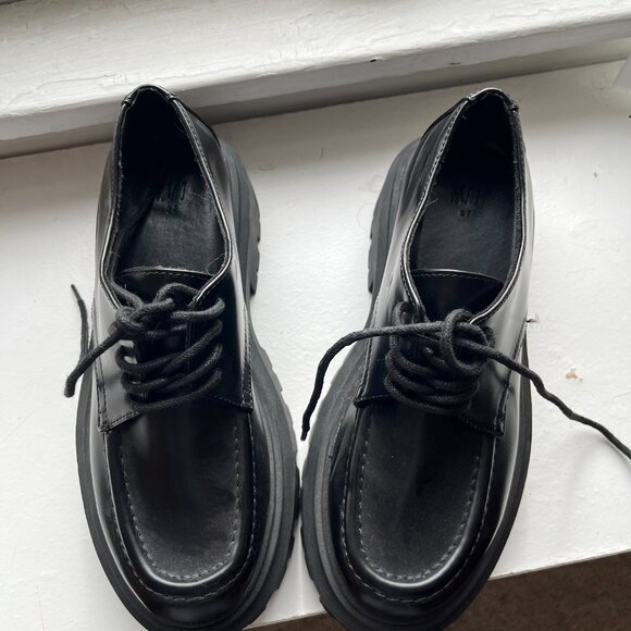 H&M Black Chunky Loafers - Picture 2 of 5